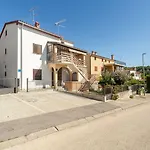 Charmantes Nur 600 Meter Zum Und Wenige Minuten Zum Historischen Zentrum Apartment *